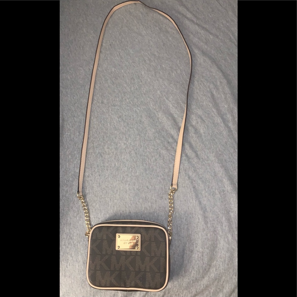 MIchael Kors mini crossbody jet set bag